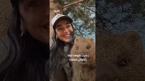 كاتي بيري تتحدث عن صورتها مع رئيس الوزراء الكندي السابق