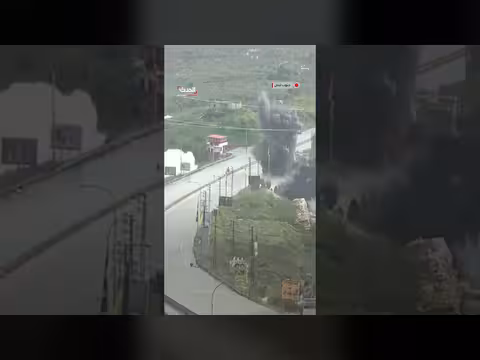 مشاهد جديدة للقصف الإسرائيلي على جسر القاسمية جنوبي لبنان