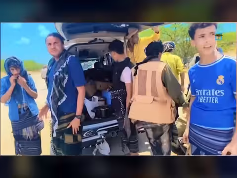 مبادرة إنسانية في أبين لاستقبال المسافرين العالقين بسبب السيول