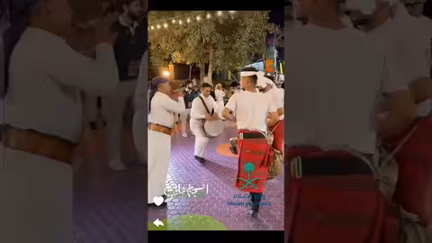 انسجام عالمي في حفل اليمنيين مع المشاهير