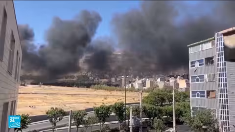 إيران تعلق التعاون مع الوكالة الذرية بعد الضربات الإسرائيلية والأمريكية