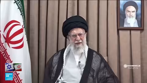 خامنئي: الشعب لن ينسى دماء الشهداء والهجوم على أرضه
