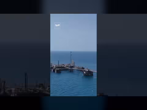 إيران تخزن النفط في ناقلات مهجورة بسبب الحصار الأمريكي