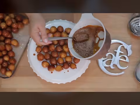 لقيمات بالكراميل وحلويات أخرى: وصفات الشيف منال - الشرق ديسكفري