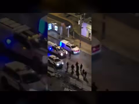 أضرار بمحطة قطار تل أبيب بعد سقوط شظايا صاروخ إيراني