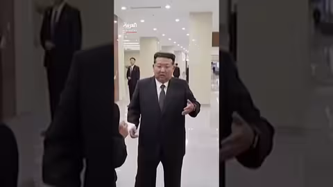 كيم جونغ أون يفتتح مستشفى بيونغ يانغ العام