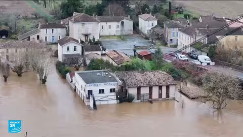 فيضانات مدمرة في جنوب غرب فرنسا وإخلاء السكان