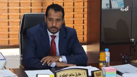 انتقادات حادة لوزير التربية اليمني وتصعيد في أزمة التعليم