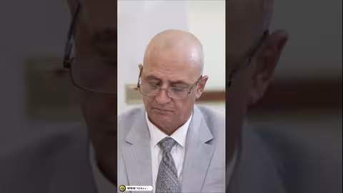 رئيس مجلس القيادة يشيد بجهود رئيس الوزراء في اختيار الكفاءات الحكومية