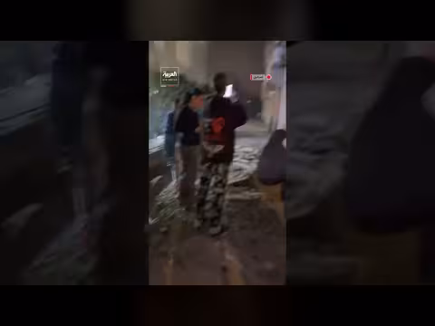 سقوط مقذوفات صاروخية إيرانية في تل أبيب