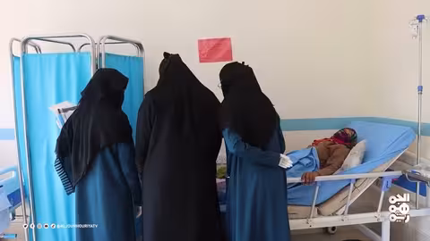 مستشفى قبول يواصل تقديم خدماته المجانية بتعز