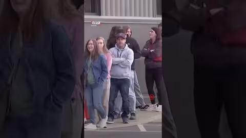 انقسام مستشاري ترمب حول التصعيد العسكري والاقتصاد