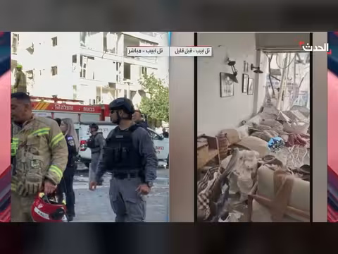 مشاهد من آثار القصف الإيراني الأخير على تل أبيب وإغلاق طريق رئيسي