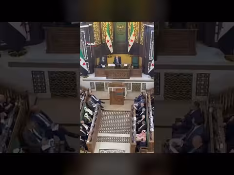 انتخاب العواك رئيسا للبرلمان السوري الجديد