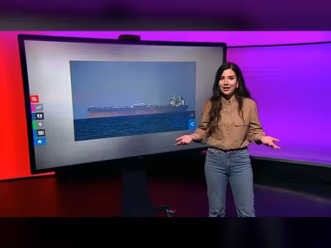 إيران تفرض رسوم على سفن النفط عبر مضيق هرمز