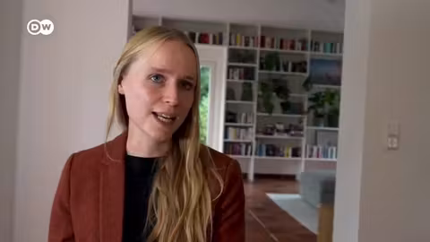 الوحدة في عصر الاتصال: بحث في عزلة الشباب