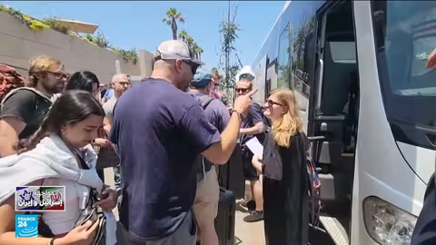 اجلاء الرعايا الأجانب من إسرائيل يتسارع مع استمرار التصعيد