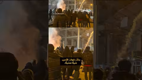 مداهمة شقة مصورة صحفية إيرانية ومصادرة أرشيفها بعد تغطية الاحتجاجات