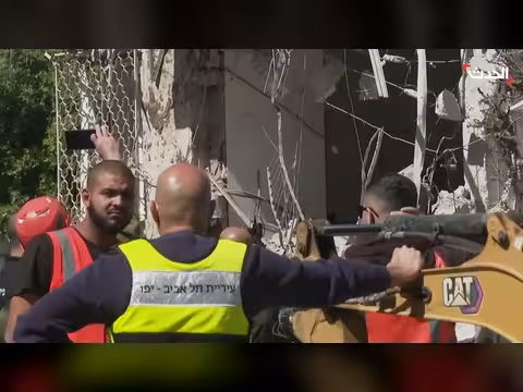 مشاهد جديدة للدمار في تل أبيب جراء صاروخ إيراني