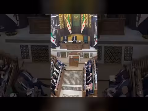 انتخاب عبد الحميد العواك رئيسًا للبرلمان السوري