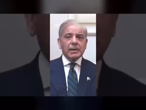 رئيس وزراء باكستان يجري محادثات منفصلة مع دول الخليج وإيران لإنهاء الحرب