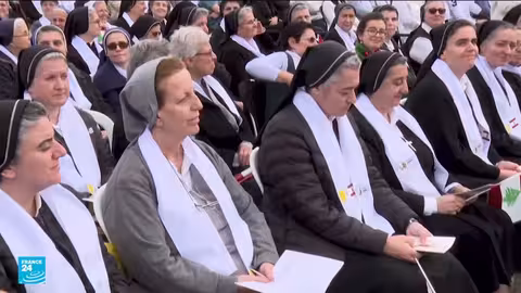 البابا ليون الرابع عشر يدعو إلى السلام ووقف العنف في لبنان والشرق الأوسط