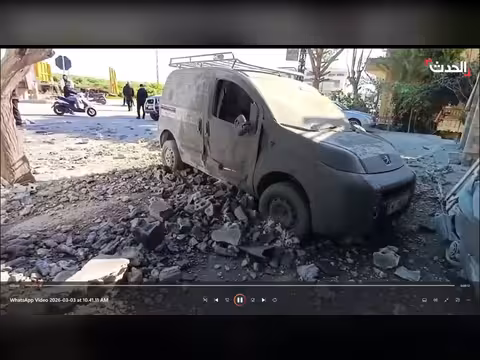 آثار الغارة الإسرائيلية على بلدة الخرايب جنوب لبنان