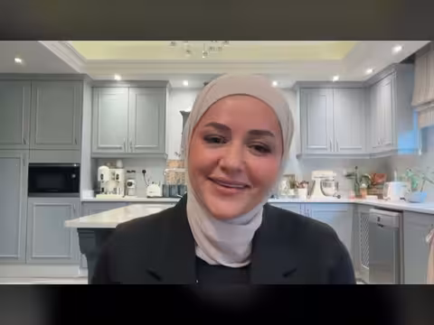 يارا عبيدات مهندسة أردنية تتحول إلى شيفة مشهورة