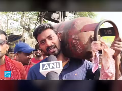 احتجاجات في الهند بسبب نقص غاز الطهي