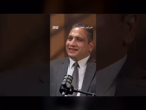 عماد خليل: معارض لمبارك والإخوان