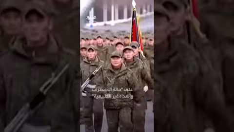 رئيس كوريا الجنوبية يغازل كيم جونغ أون بصورة بطريقين