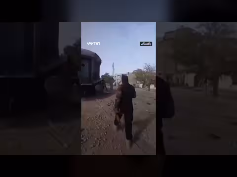 استهداف قطار عسكري في باكستان