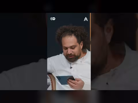 حب وحرب ودجاج