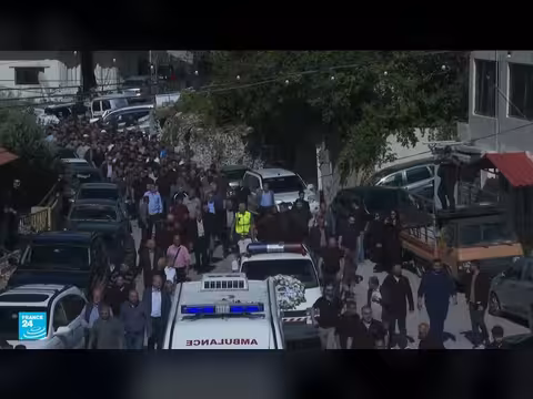 قتل الصحافية اللبنانية آمال خليل بغارة إسرائيلية