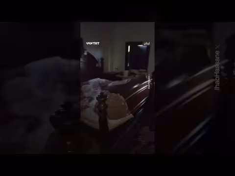 جنود إسرائيليون يدمرون منزل عائلة مسيحية في لبنان