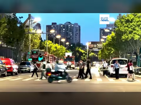 تحطم طائرة صغيرة في أعلى مبنى بكين