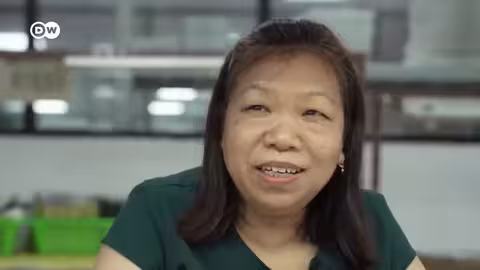 مجوهرات الهيب هوب الرخيصة: بريق زائف وأسرار الإنتاج