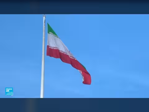 إيران تستهدف منشآت نفطية في الخليج بعد غارات أمريكية