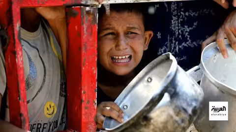 غزة: تصعيد القصف، أزمة إنسانية، وخطط إسرائيلية محتملة