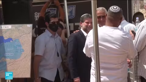 خطة إسرائيلية لبناء مستوطنات في الضفة الغربية تشعل التوتر