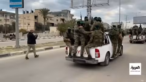 تطورات مفاوضات غزة وتصعيد إسرائيلي في دير البلح