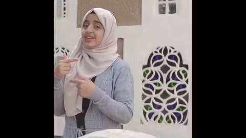 عام غادر..عام حل: أنشودة ملاك فتحي في مرور الزمن