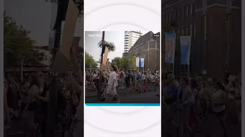 مسيرة غاضبة احتجاجاً على اغتيال صحفيين في غزة