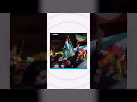 تجمع إيرانيون في طهران يدعمون حزب الله