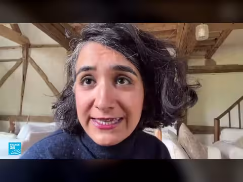 نقل ناشطة إيرانية مسجونة إلى المستشفى