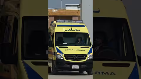 رفح: إسرائيل تعلن فتحًا أحاديًا..ومصر تؤكد حركة دخول وخروج