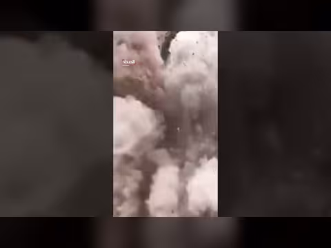 الجيش الإسرائيلي ينشر مشاهد لعمليات نسف منازل في جنوب لبنان