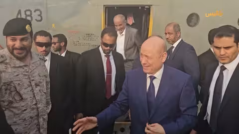 تطورات الأوضاع في اليمن والبحر الأحمر: دعم إيراني للحوثيين وتصعيد الملاحقات