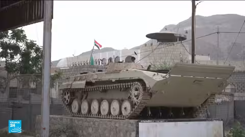 إغلاق مطار عدن وتصاعد التوتر بين السعودية والإمارات في اليمن