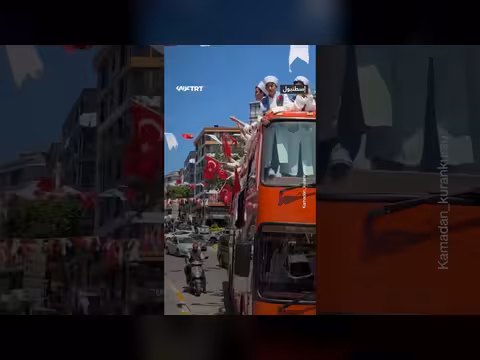 احتفاء بحفظة القرآن في إسطنبول